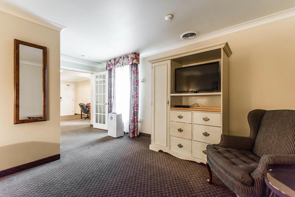 Quality & Garden Of The Gulf Hotel Summerside